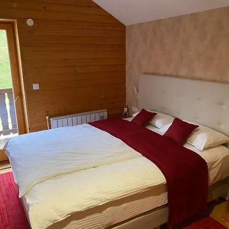 Pansion Vlasic فندق مبيت وإفطار Sisava